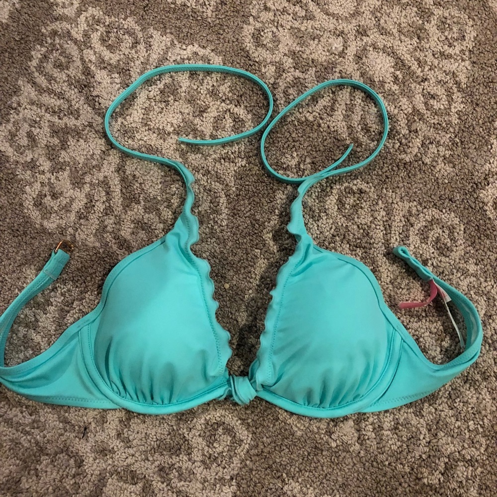 Victoria’s Secret bikini top